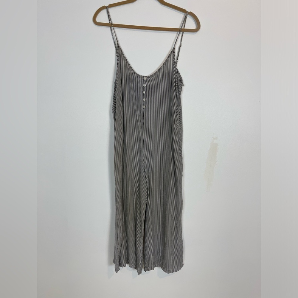 Cloth & Stone Striped Crop Wide Leg Jumpsuit Gray White SZ S rayon straps